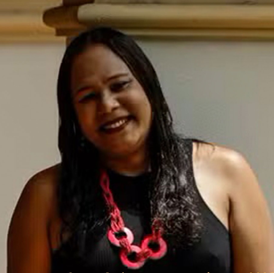 Profa. Dra. Joyce Alves